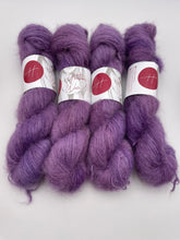 Load image into Gallery viewer, Suri Silk Lace &#39;Lavender&#39;