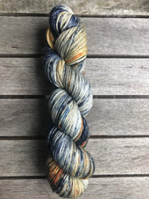 Load image into Gallery viewer, 8ply Merino &#39;Oneroa&#39;