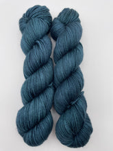 Load image into Gallery viewer, 8ply Merino &#39;Meander&#39;