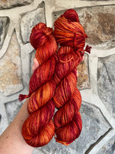 Load image into Gallery viewer, 8ply Merino &#39;Fervid&#39;