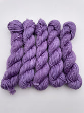 Load image into Gallery viewer, 8ply Merino &#39;Lavender&#39; Mini