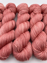 Load image into Gallery viewer, 8ply Merino &#39;Carnation&#39;