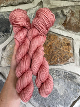 Load image into Gallery viewer, 4ply Alpaca &#39;Carnation&#39;
