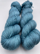 Load image into Gallery viewer, 4ply Silk / Merino &#39;Duck Egg&#39;