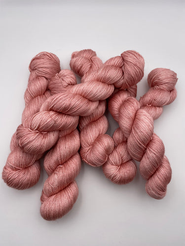 4ply Silk / Merino 'Carnation'